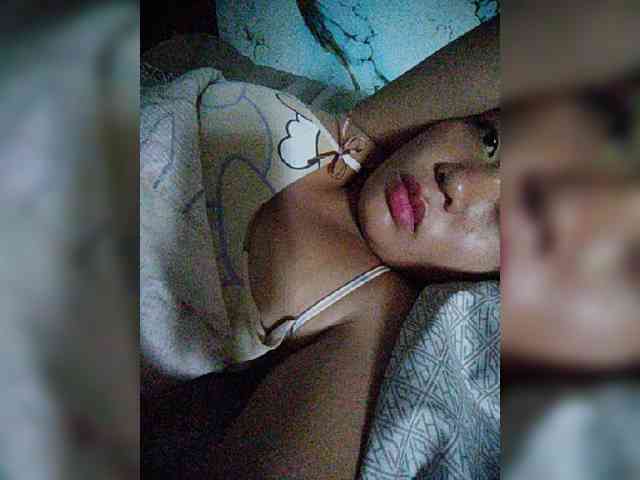 hornylittleprincess69 webcam