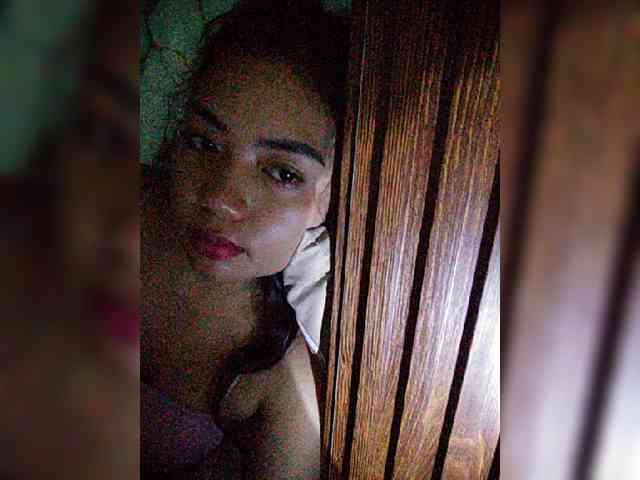 hornylittleprincess69