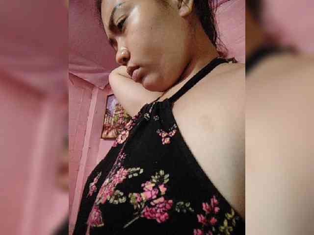 hornylittleprincess69 webcam