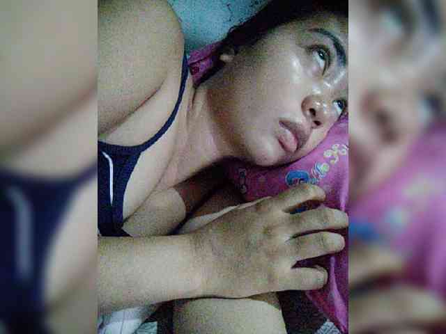 hornylittleprincess69 webcam