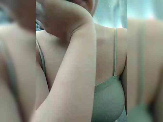 hornylittleprincess69
