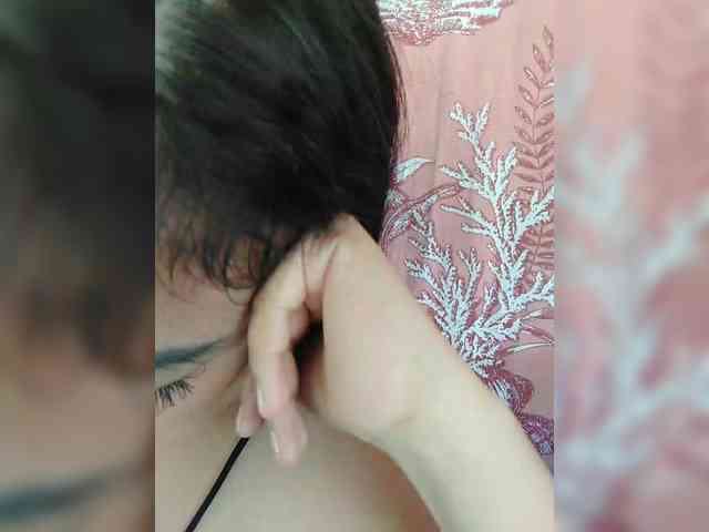 hornylittleprincess69