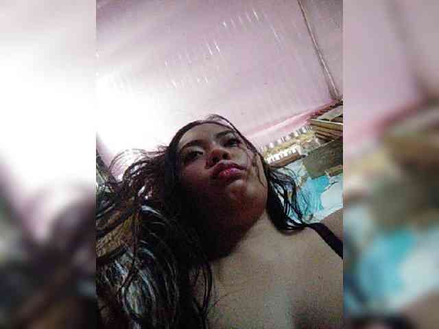 hornylittleprincess69