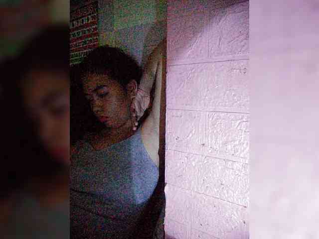 hornylittleprincess69 webcam