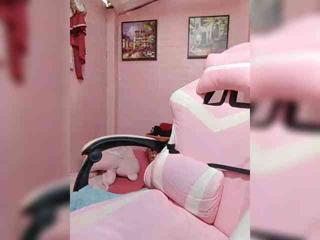hornylittleprincess69 webcam
