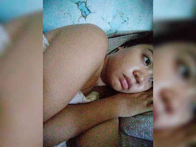 hornylittleprincess69 webcam