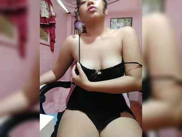 hornylittleprincess69