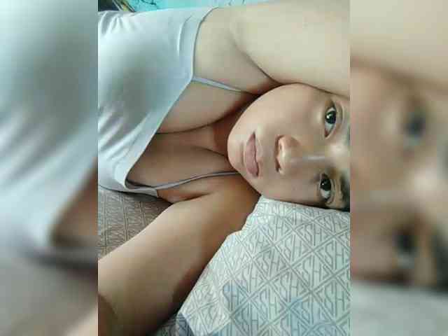 hornylittleprincess69 webcam