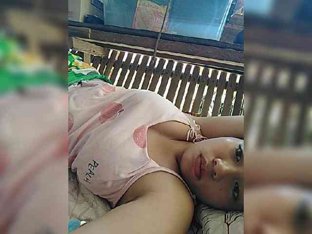hornylittleprincess69 webcam