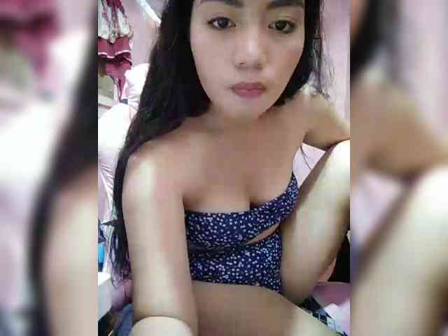 hornylittleprincess69