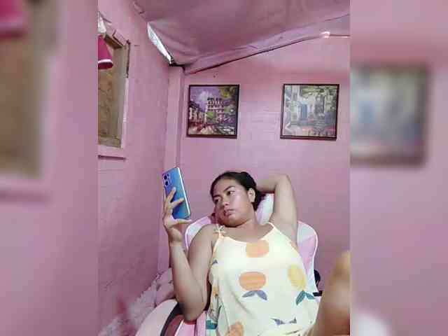 hornylittleprincess69