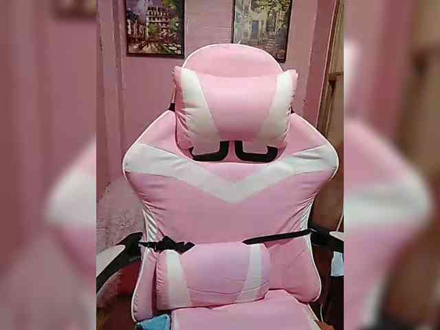 hornylittleprincess69