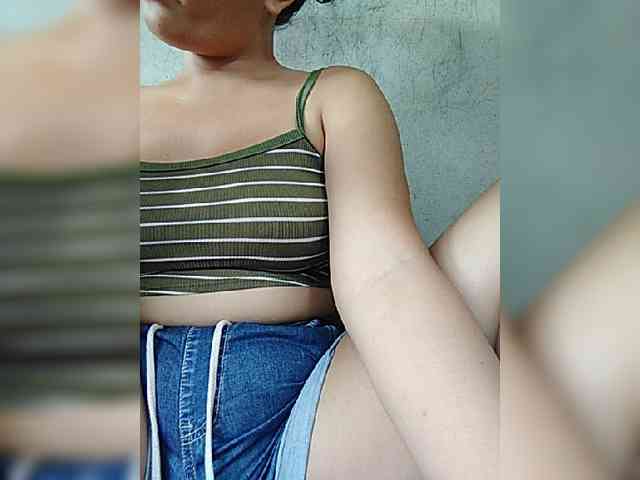 hornylittleprincess69 webcam