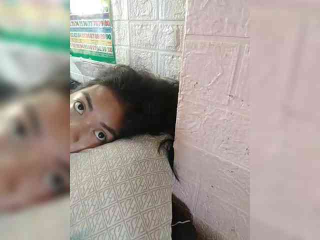 hornylittleprincess69 webcam