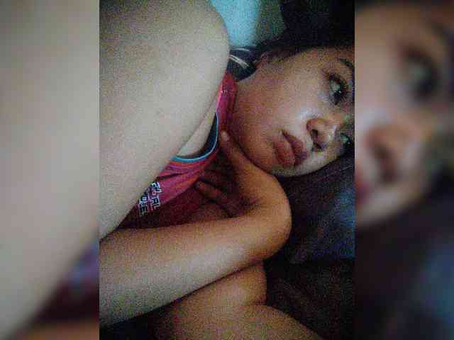 hornylittleprincess69 webcam