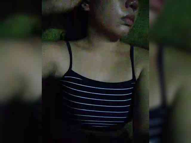 hornylittleprincess69 webcam