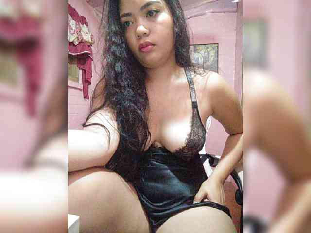 hornylittleprincess69