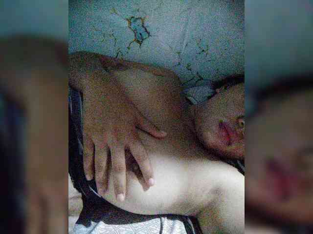 hornylittleprincess69 webcam