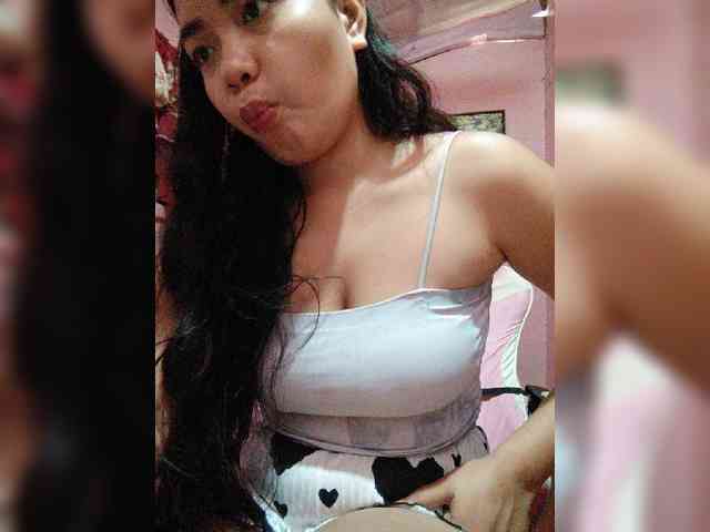hornylittleprincess69
