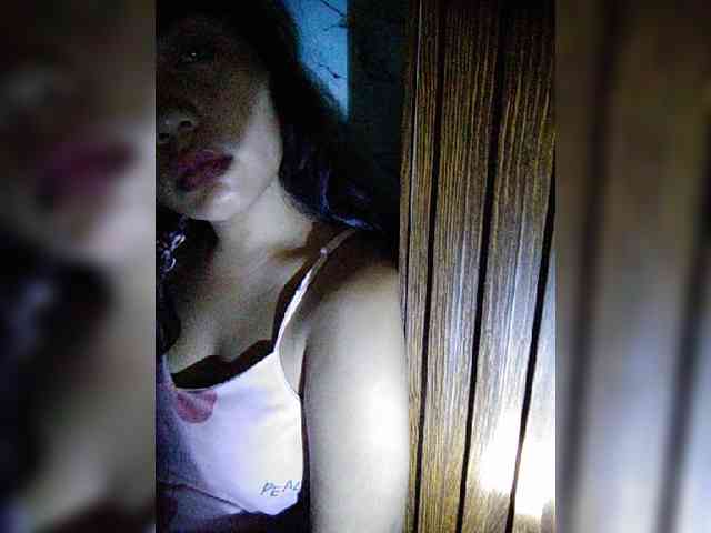 hornylittleprincess69 webcam