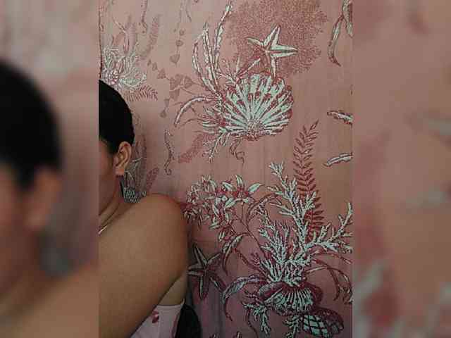 hornylittleprincess69 webcam