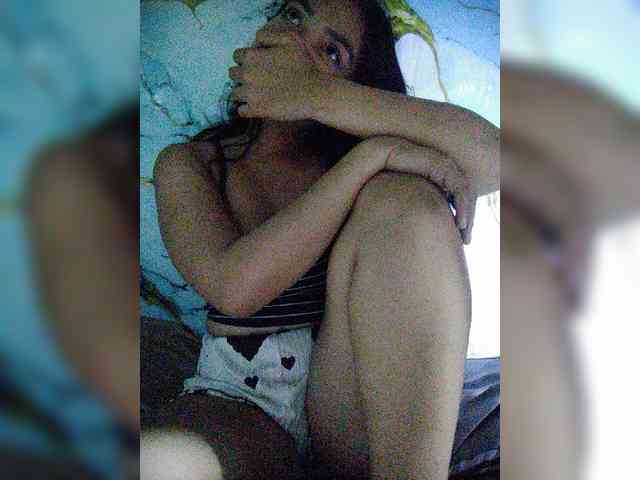 hornylittleprincess69 webcam