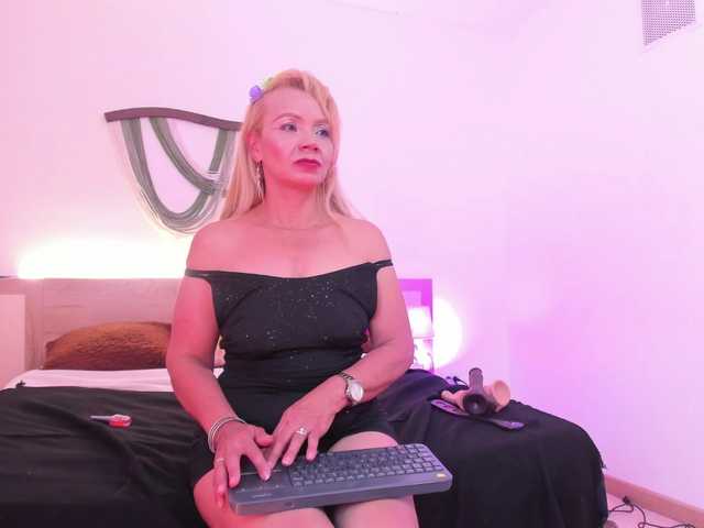 taylor-anastasia's BongaCams show and profile