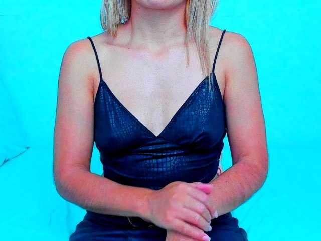 vickycandy live cam preview