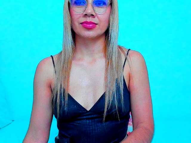 vickycandy live cam preview