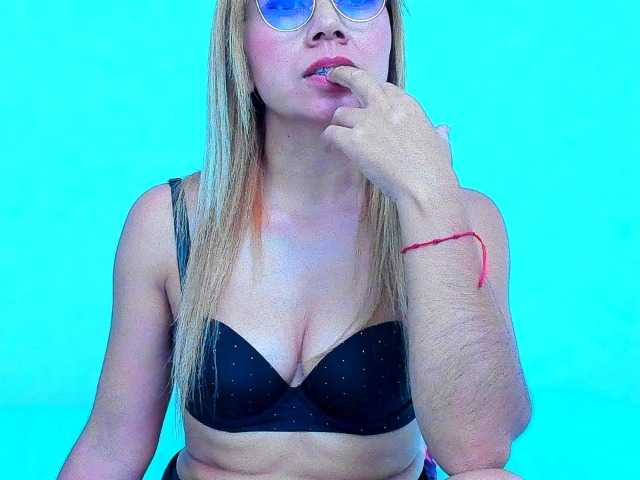 vickycandy