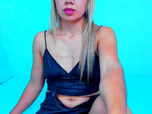 vickycandy live cam preview