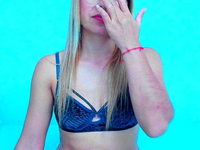 vickycandy