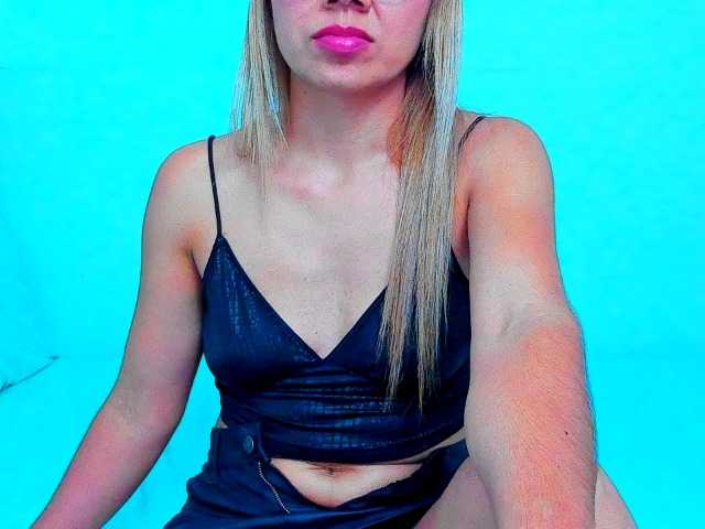 vickycandy live cam preview