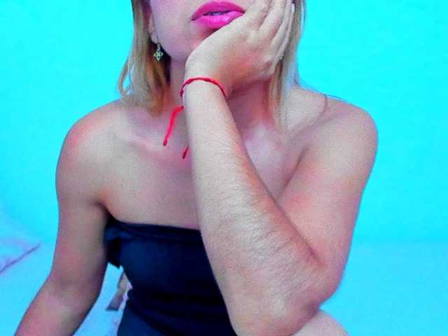 Vickycandy on Bongacams