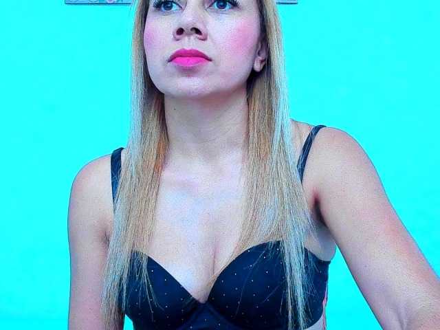 vickycandy live cam preview