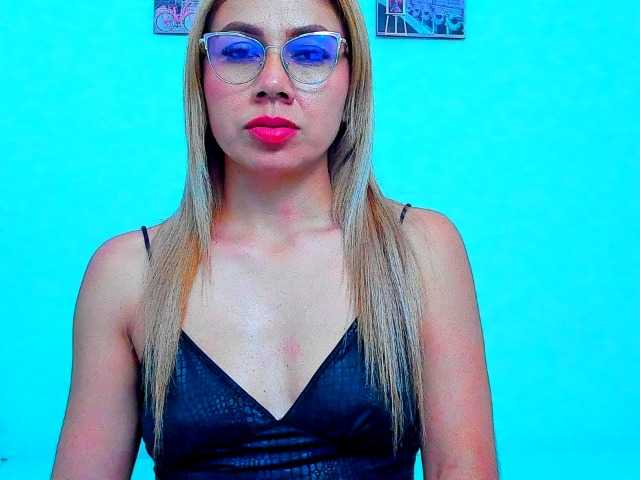 vickycandy live cam preview