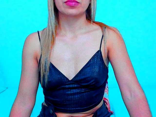 vickycandy live cam preview