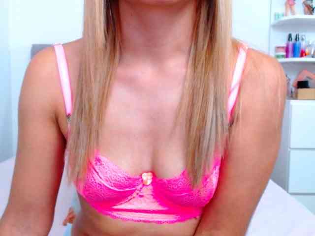 vickycandy webcam