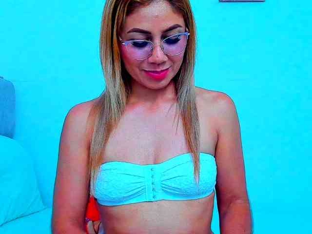 vickycandy
