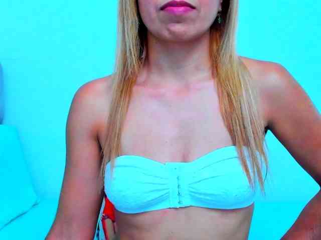 vickycandy webcam