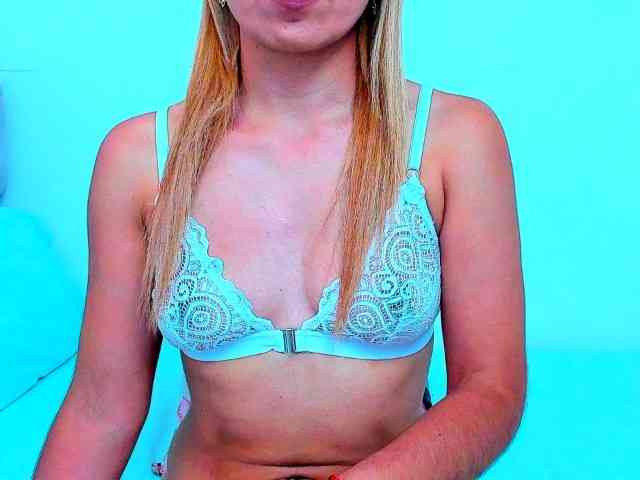 vickycandy webcam