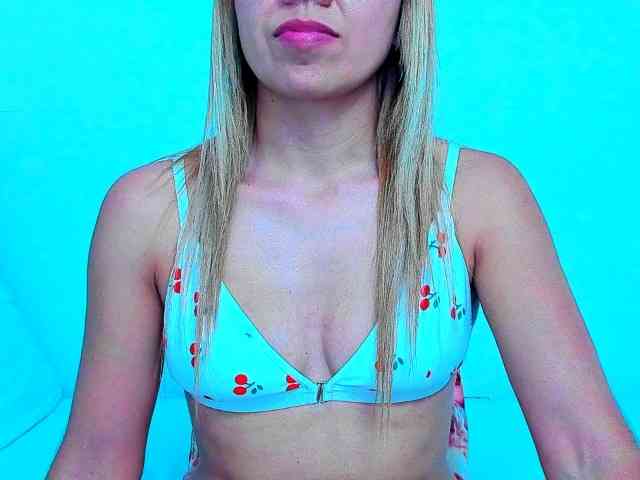 vickycandy webcam