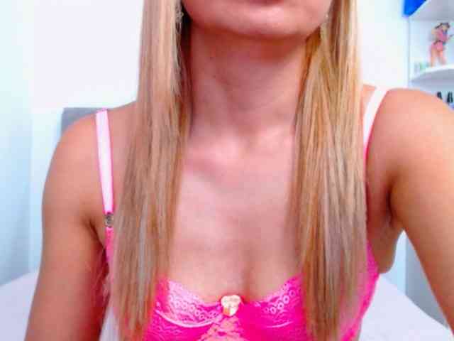 vickycandy webcam