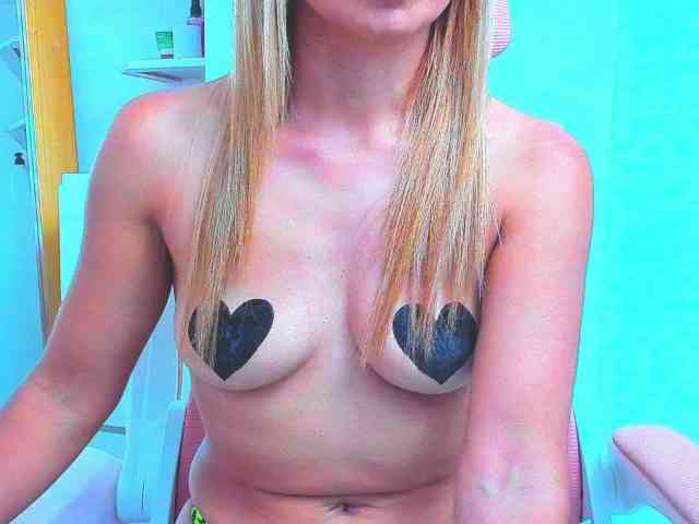 vickycandy webcam