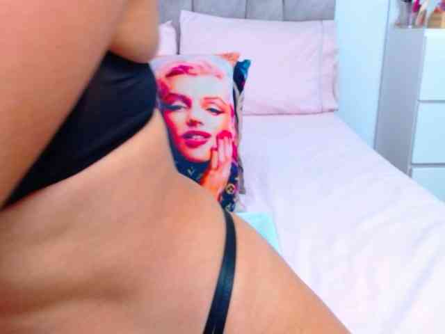 vickycandy webcam