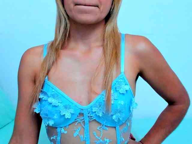 vickycandy webcam