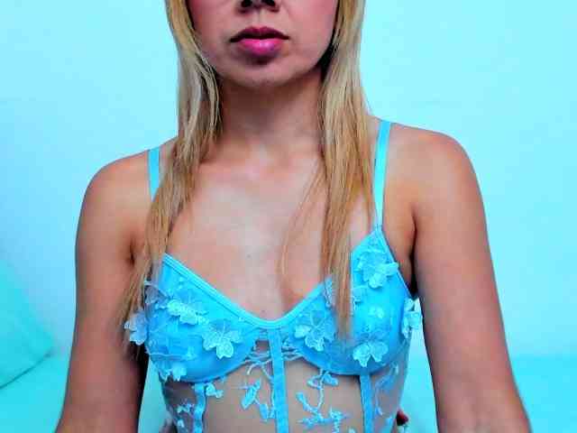 vickycandy webcam