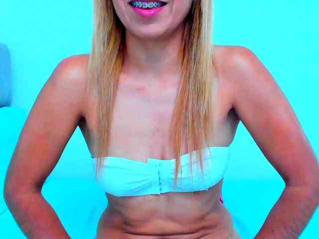 vickycandy webcam
