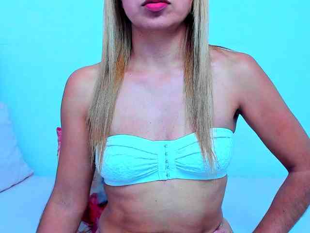 vickycandy webcam