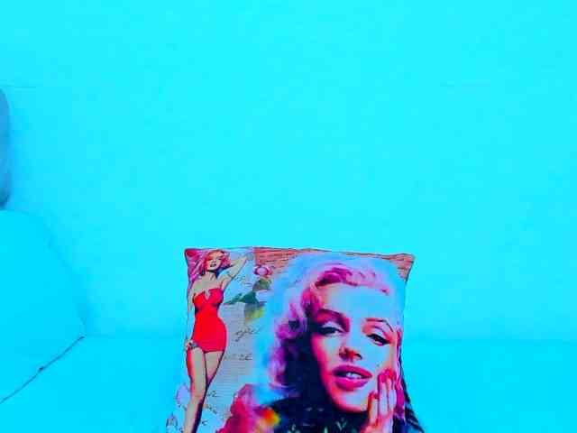 vickycandy webcam